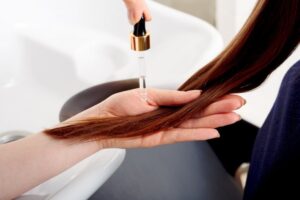 Read more about the article what are the advantages and disadvantages of hair serum ?
